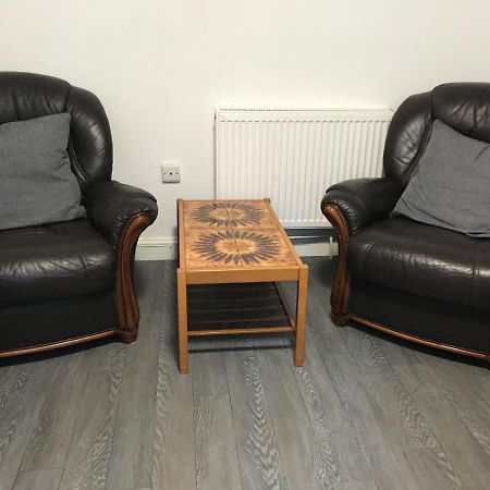 פלימות' 2 Bedroom Apartment מראה חיצוני תמונה