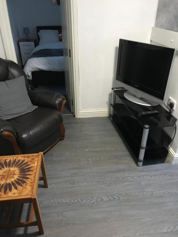 פלימות' 2 Bedroom Apartment מראה חיצוני תמונה