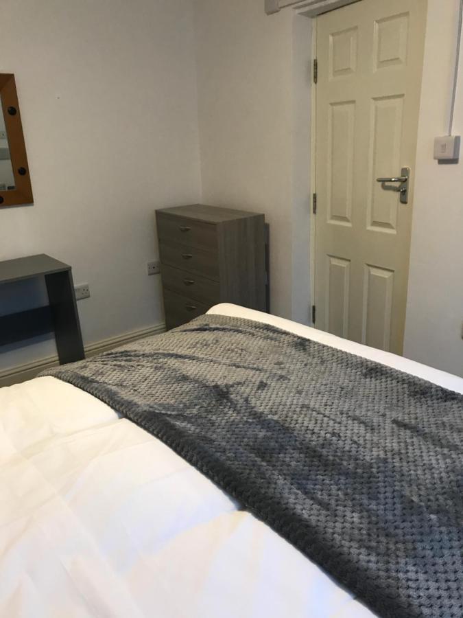 פלימות' 2 Bedroom Apartment מראה חיצוני תמונה